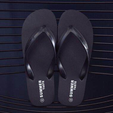 Wholesale new summer non-slip men’s flip flops with durable sole