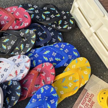 Hot sale summer casual men’s flip flops with stylish straps