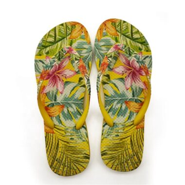 Wholesale personalized printed women’s flip flops with colorful patterns