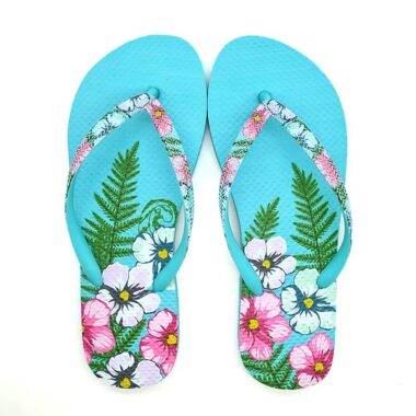 Wholesale personalized printed women’s flip flops with colorful patterns