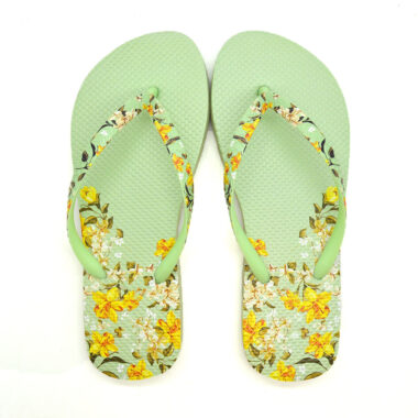 Wholesale personalized printed women’s flip flops with colorful patterns