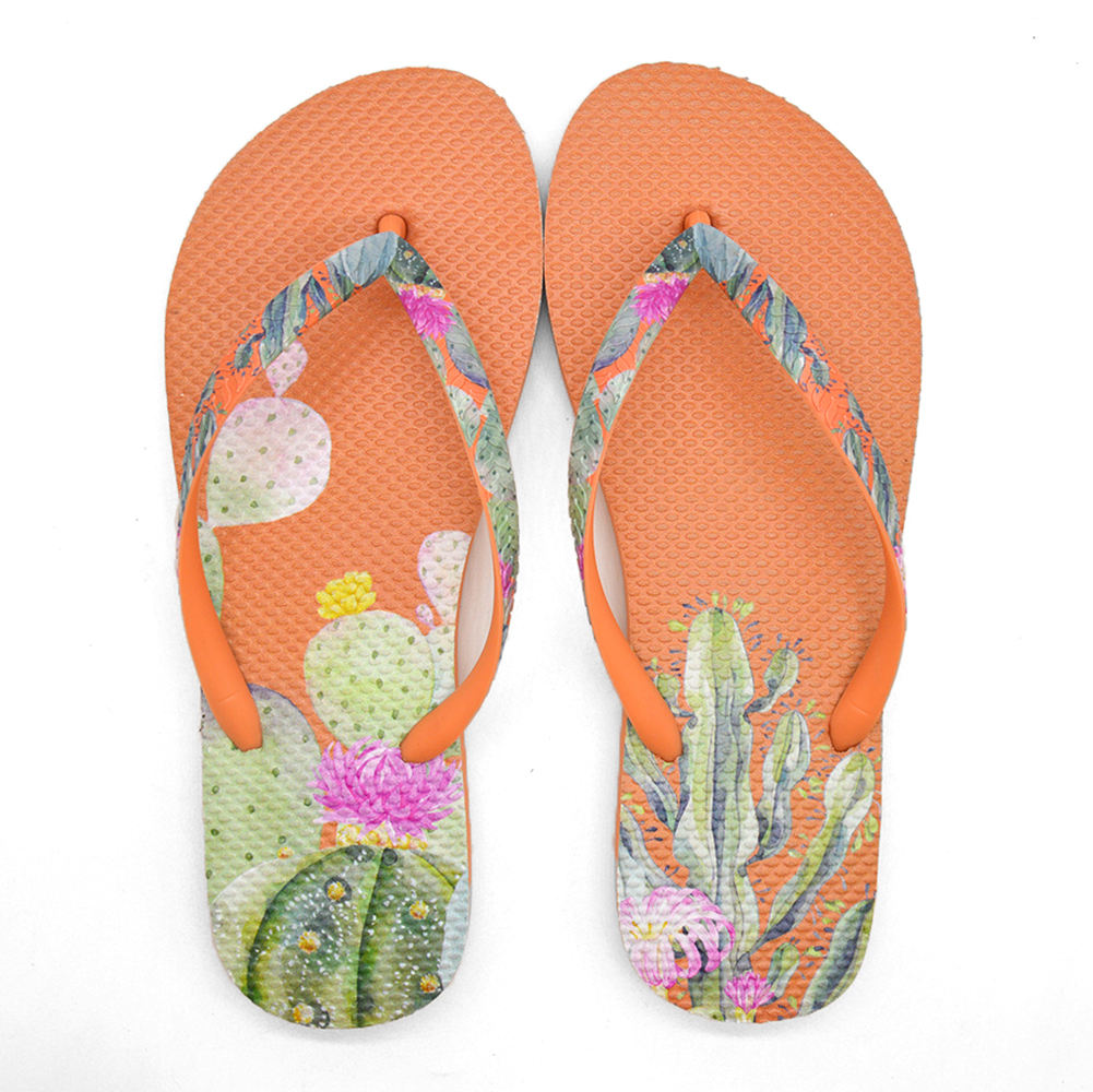 Wholesale personalized printed women’s flip flops with colorful patterns