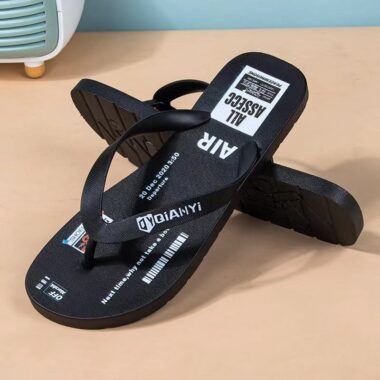 Custom men’s PVC non-slip flip flops for beach and casual wear