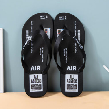 Custom men’s PVC non-slip flip flops for beach and casual wear