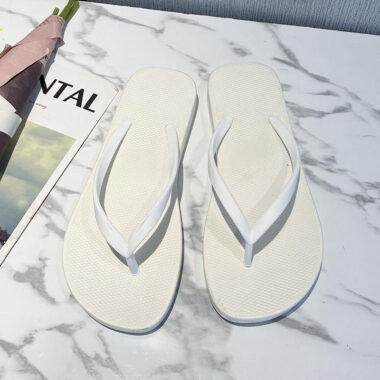 Custom outdoor men and women flip flops for wholesale and bulk orders