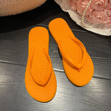 Custom outdoor men and women flip flops for wholesale and bulk orders