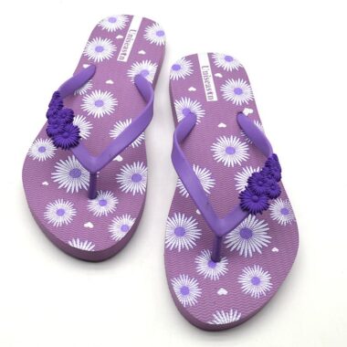 Custom new design women’s flip flops with stylish straps and sole