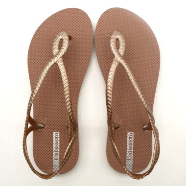 Best-selling women’s non-slip flip flops with stylish design
