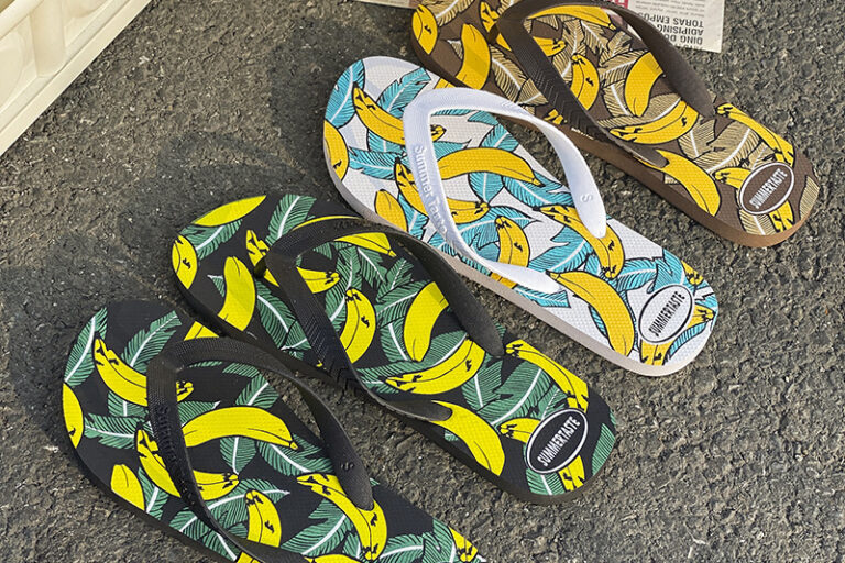 Best-Selling Men’s Beach Flip Flops – Stylish Anti-Slip Summer Sandals