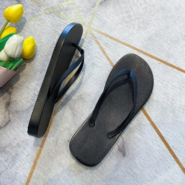 Simple solid color unisex flip flops comfortable casual footwear