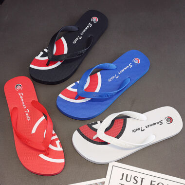Summer new style soft sole non-slip men’s flip flops in casual setting