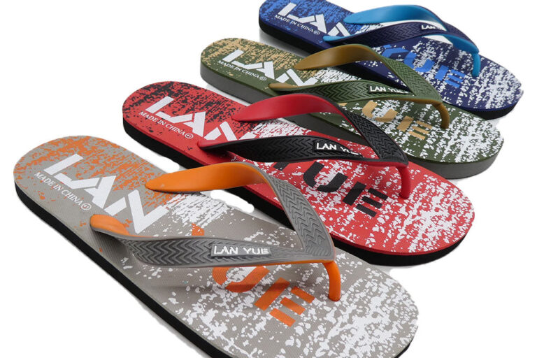 Summer trendy men’s flip flops for indoor and outdoor use