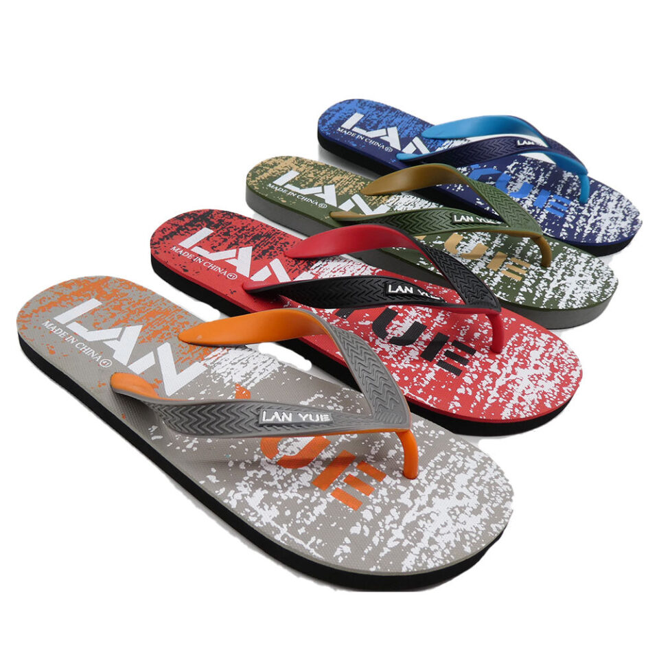 Summer trendy men’s flip flops for indoor and outdoor use