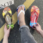 Hot-Selling Trendy Graffiti Men’s Flip Flops for Outdoor Style